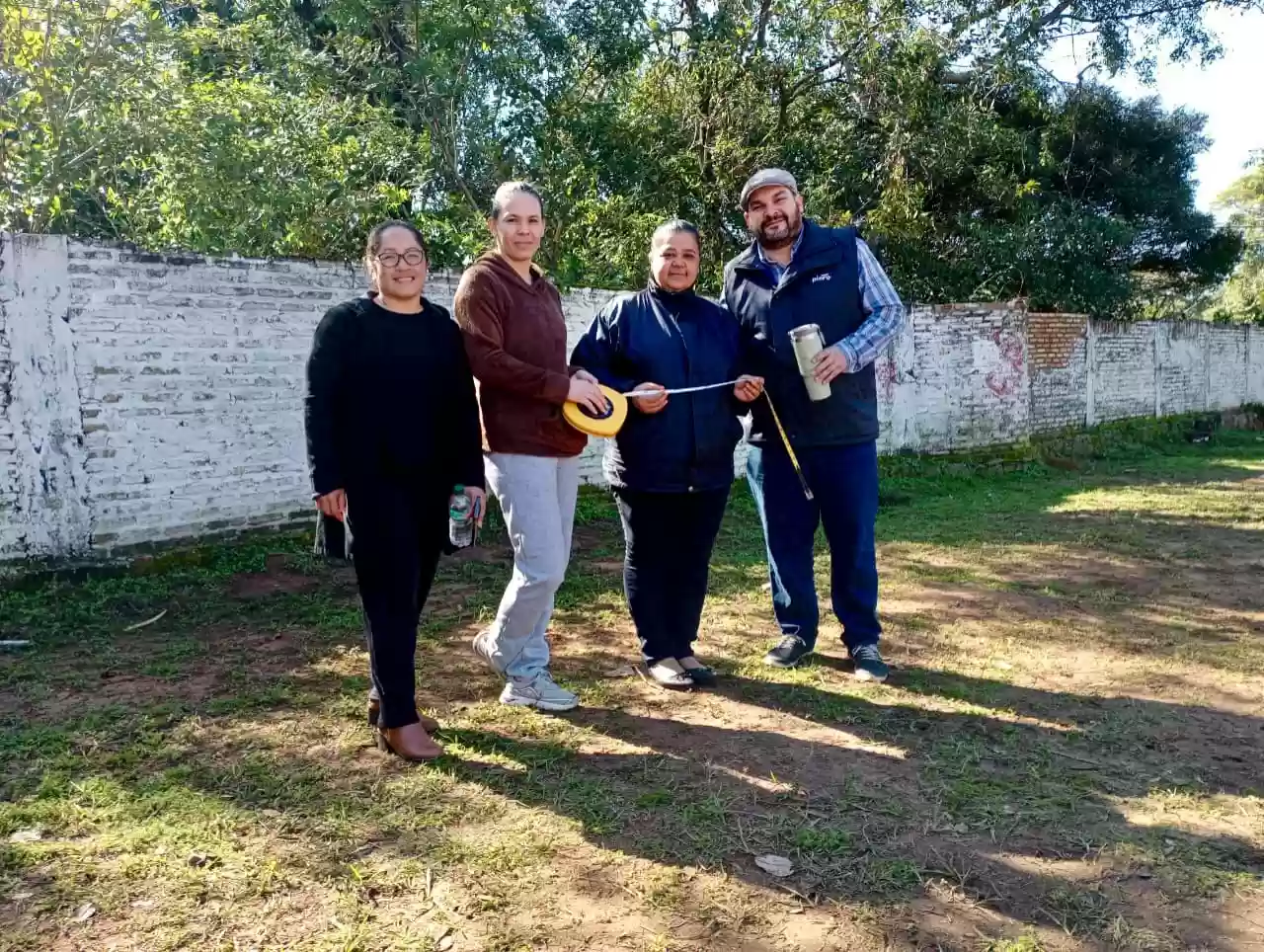Visita a la escuela y el colegio Santa Rosa de Lima y Abraham Lincoln.